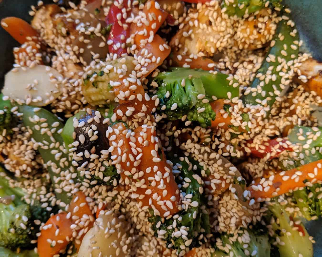 Asian Style Stir Fry Chicken Bowl - Straker Nutrition Co.