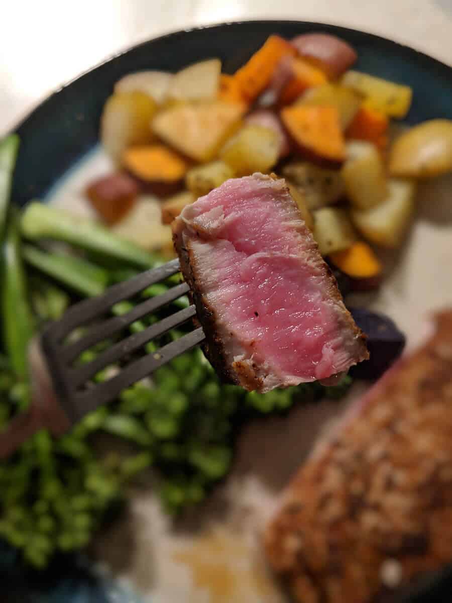 ahi-tuna-closeup